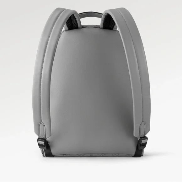 Louis Vuitton Discovery Backpack - Picture 5 of 5
